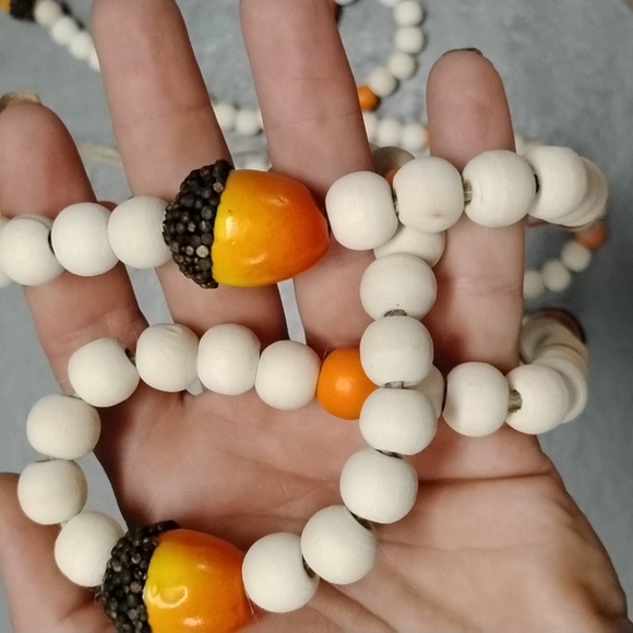 Nwot Two strands of acorn would bead garland - Picture 2 of 2